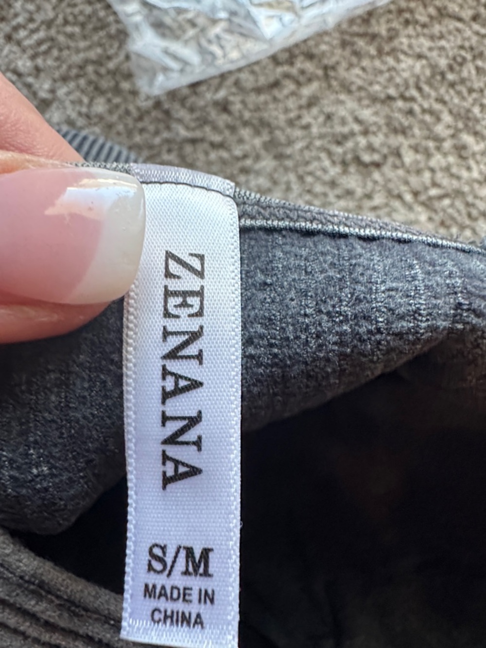 Zenana NWT Ribbed V-Neck Tank Top in Charcoal Gray - Picture 3 of 4